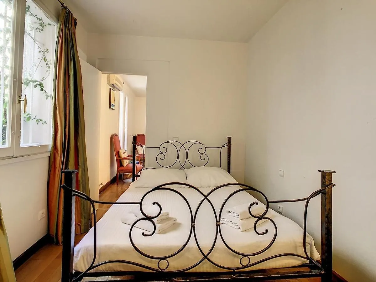 Pura Vida Apartment Cannes