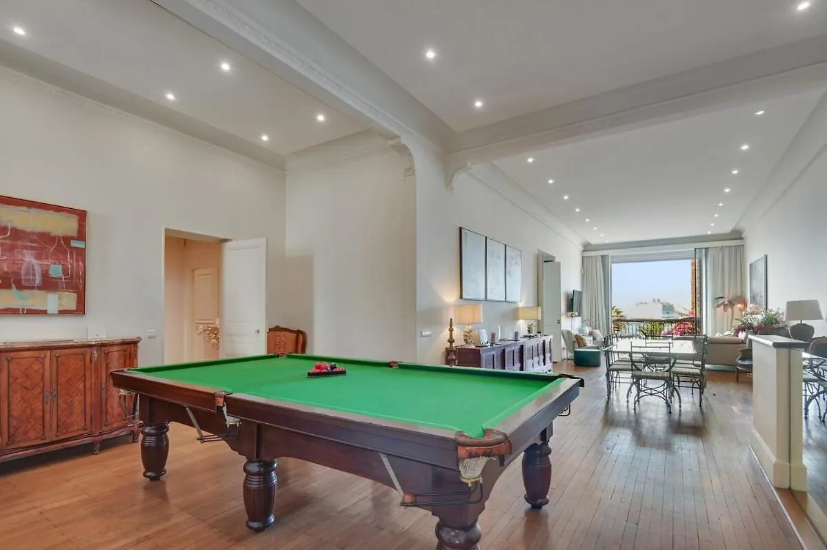 Pura Vida Apartment Cannes